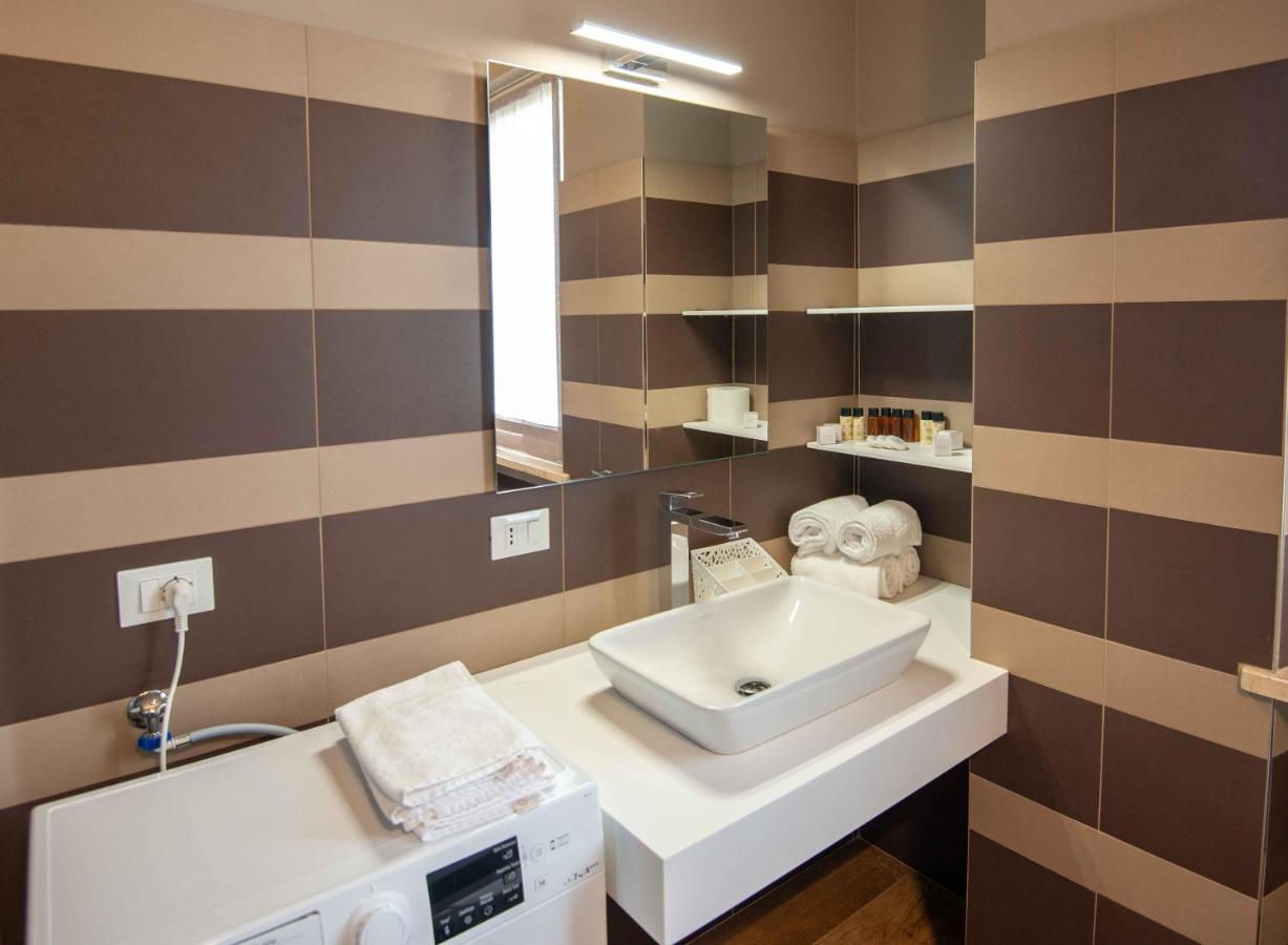סירמיונה Sirmio Apartments - Narnia Stay מראה חיצוני תמונה