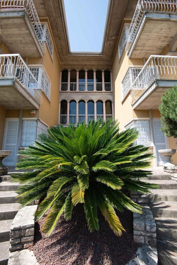 סירמיונה Sirmio Apartments - Narnia Stay מראה חיצוני תמונה