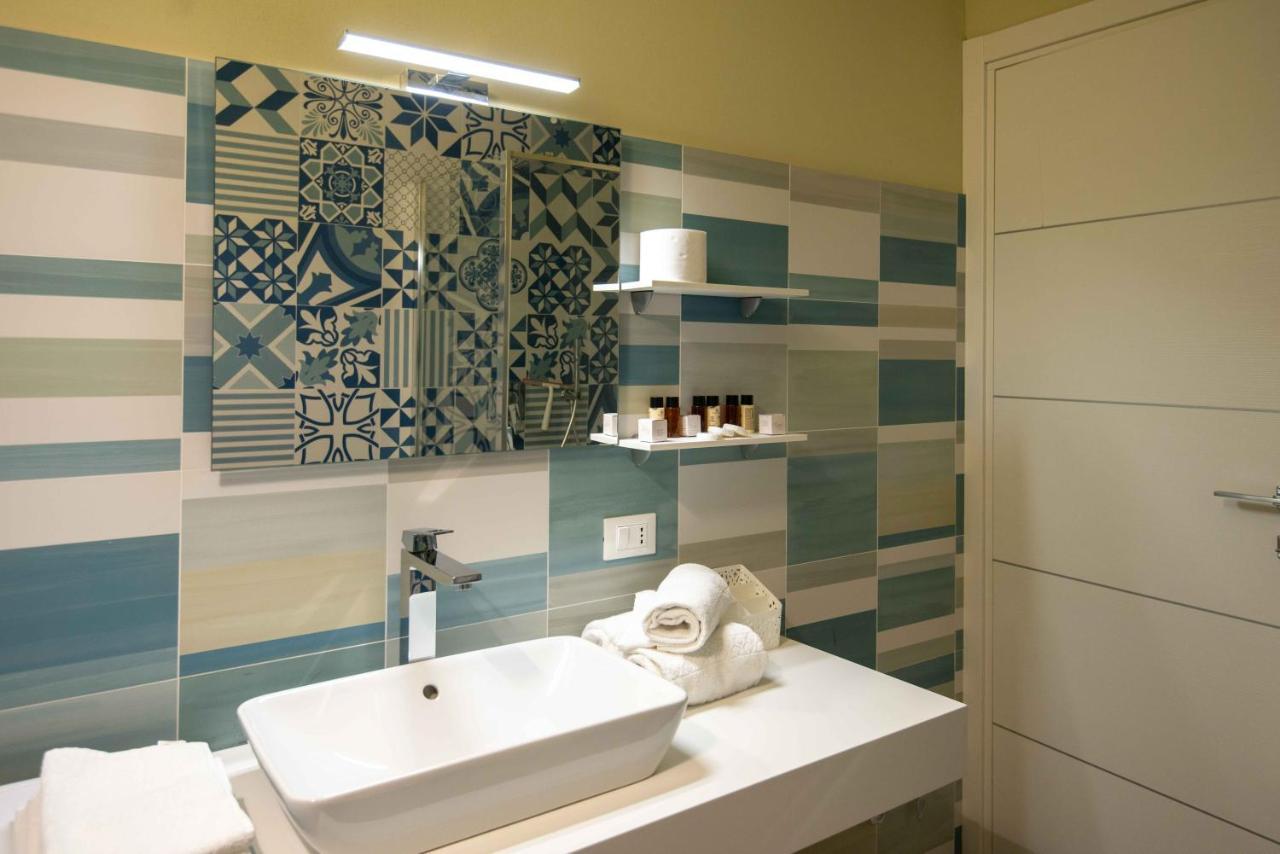 סירמיונה Sirmio Apartments - Narnia Stay מראה חיצוני תמונה